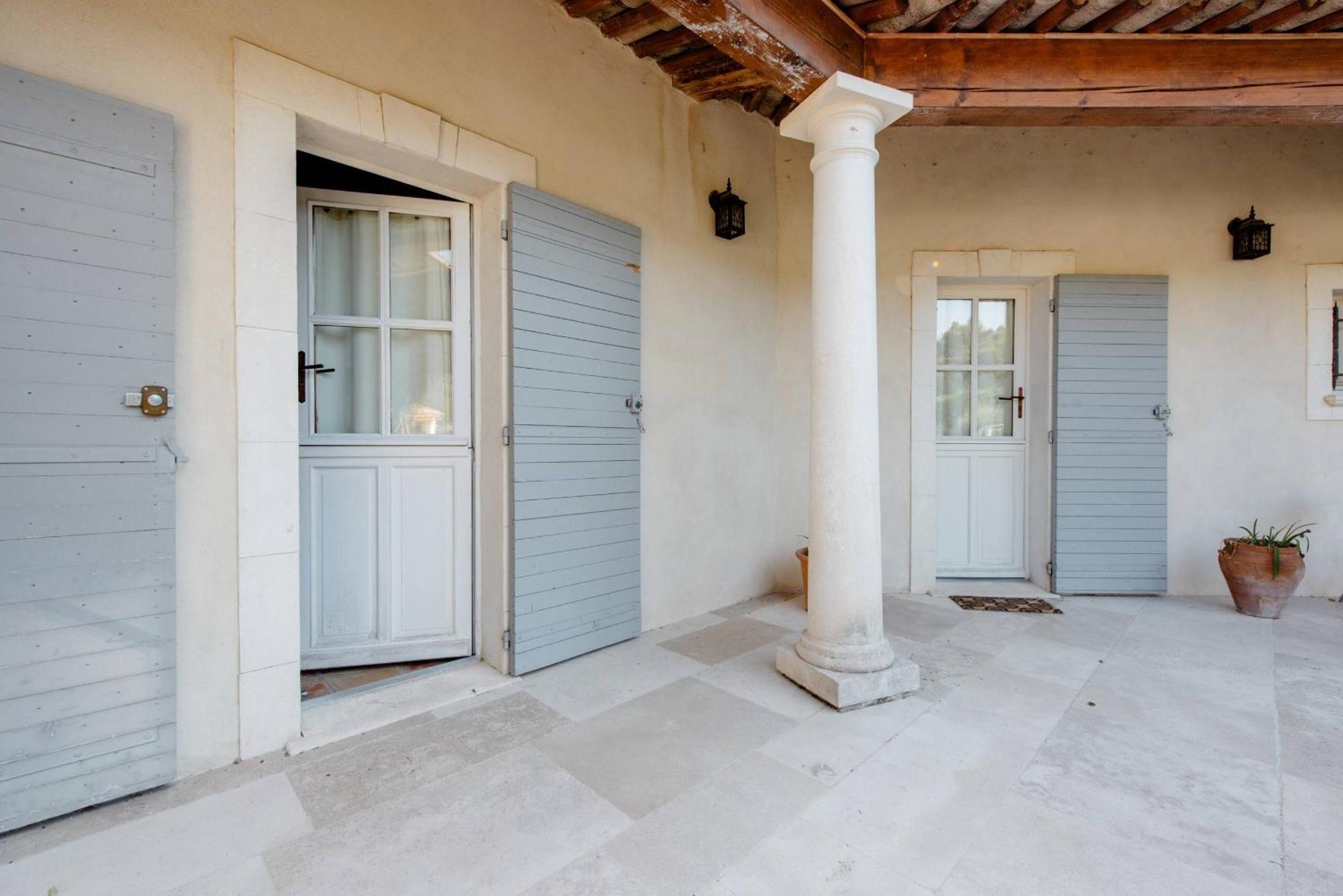 Mas De Lure Hotel Salon-de-Provence Exterior foto